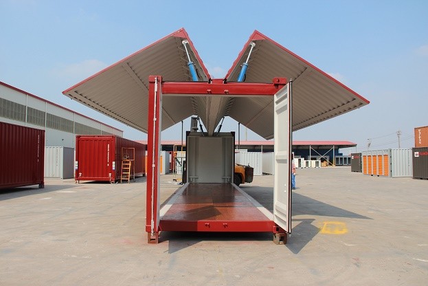 Spread-wing container